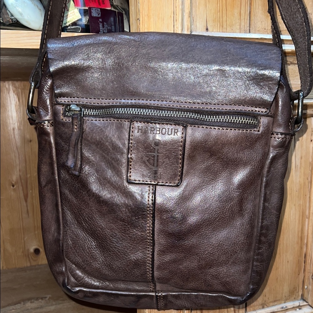 Harbour 2Nd Leather Crossbody Bag - Picture 8 of 10